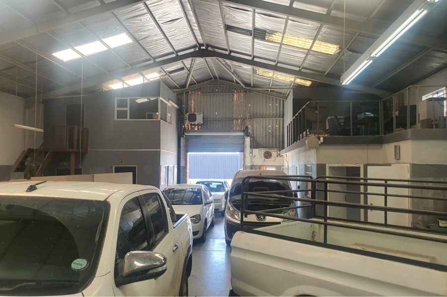 Commercial Property for Sale in Sidwell Eastern Cape